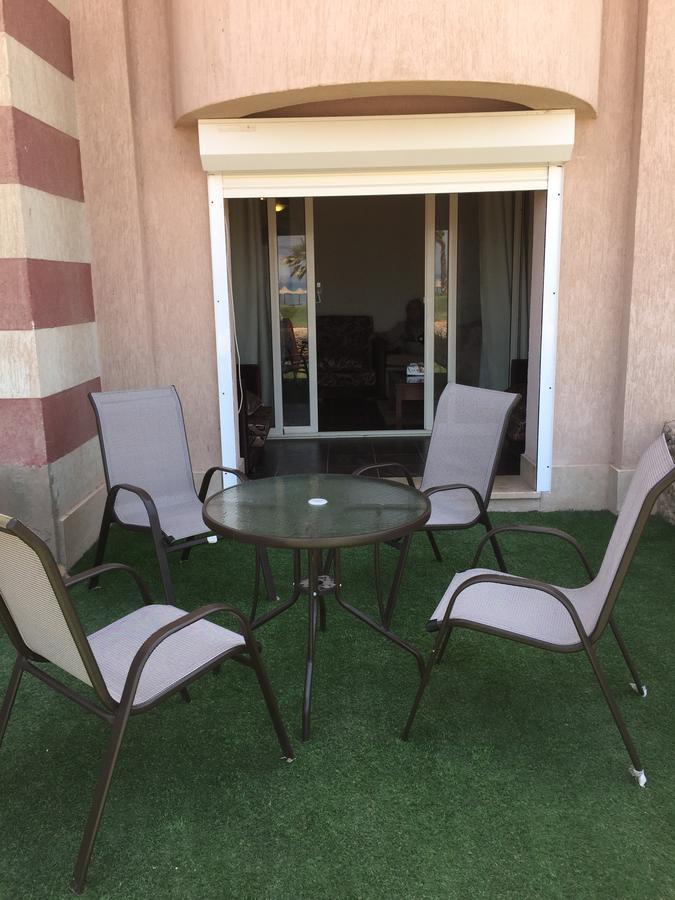 Chalet Porto South Beach - Beach Front Sea View Ain Sukhna Exterior foto